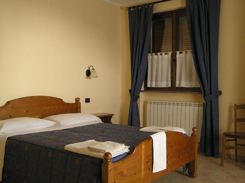 Enolocanda Del Tufo Dogliani Room photo